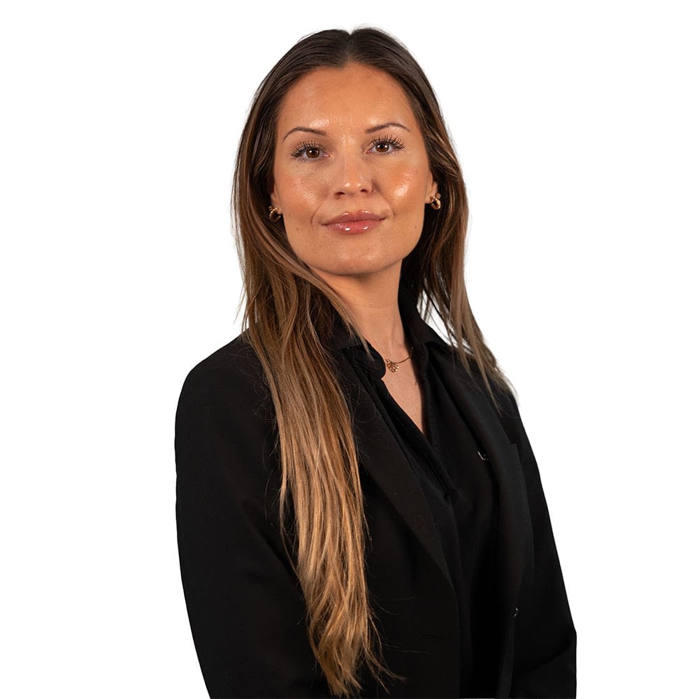 Emelie Olsson - Sundsvall - Floor Manager - Mercedes Benz - Landrins Bil -