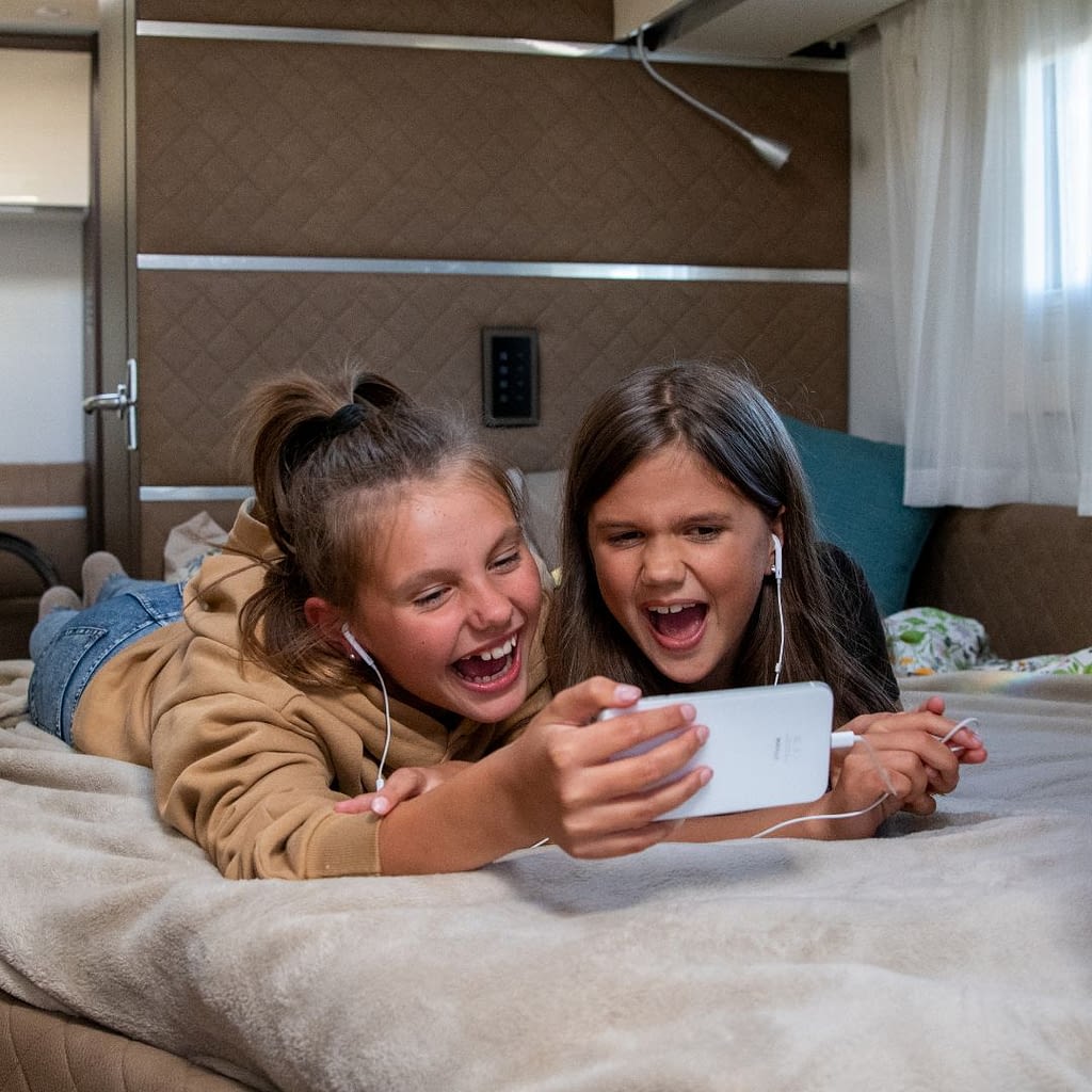 Camping trendar bland unga - Landrins Bil – 8