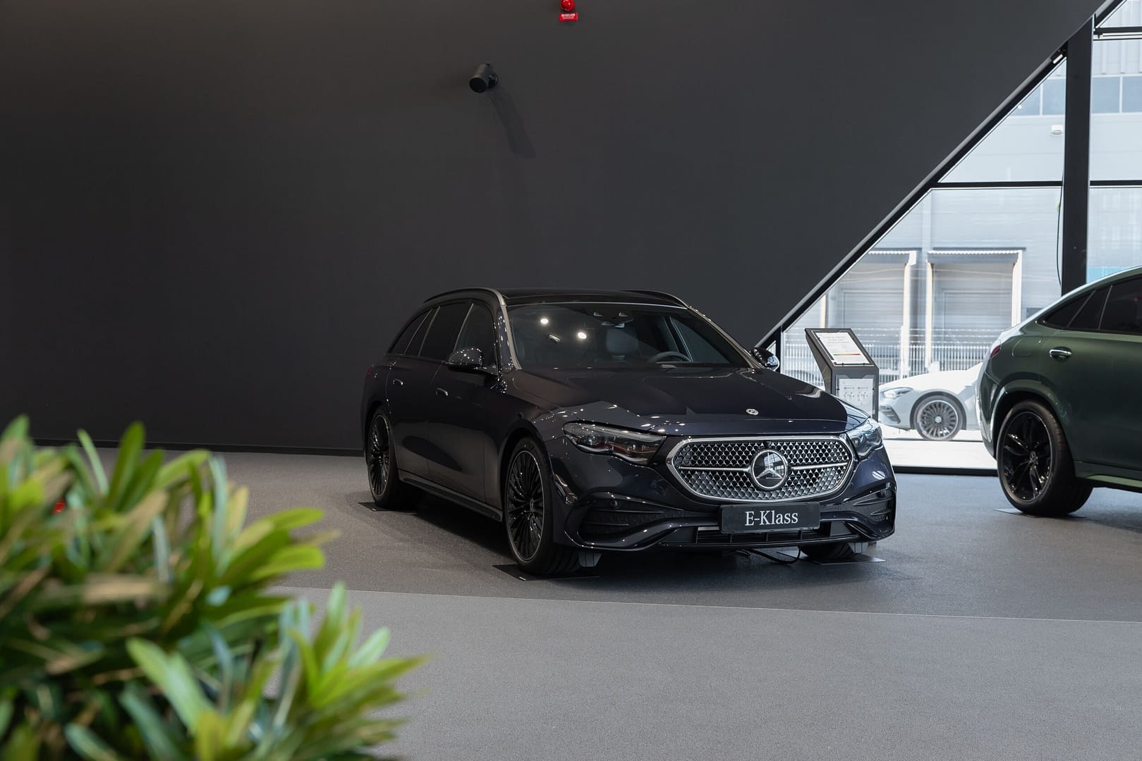 Landrins Bil – Mercedes-Benz - Norrköping - Försäljning - 1 – 3