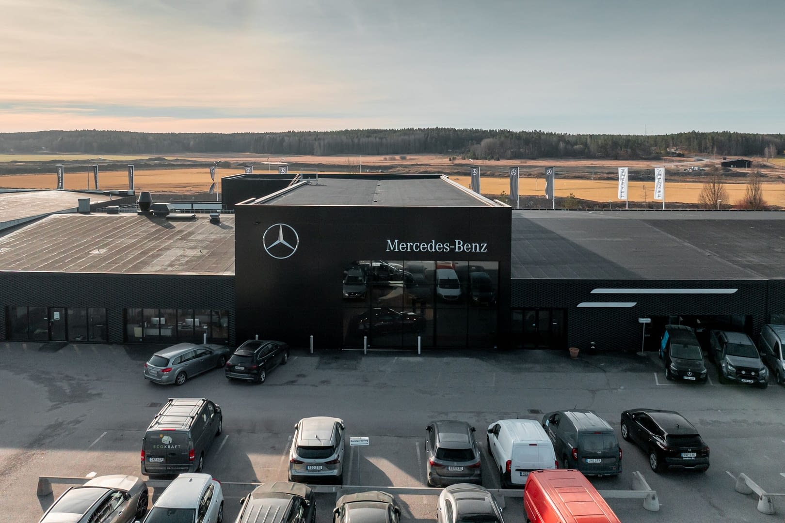 Eskilstuna Mercedes-Benz - Landrins Bil – 17