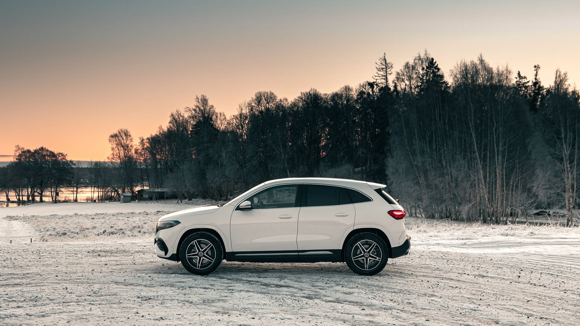 Mercedes-Benz EQA- Landrins Bil 1 – 45