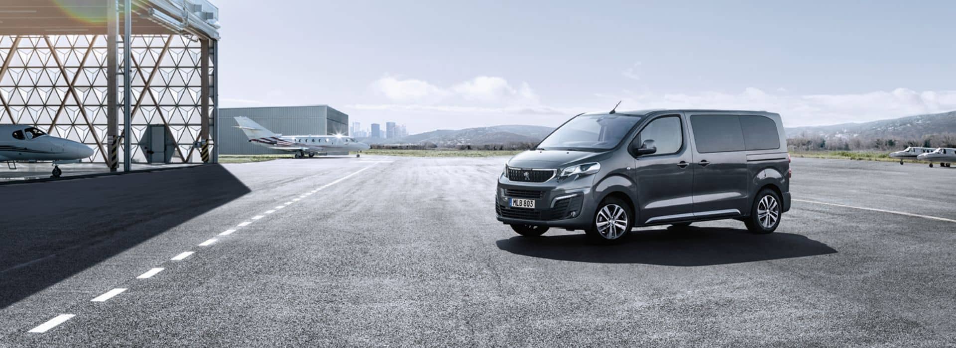 Peugeot e-Traveller Landrins Bil – 1