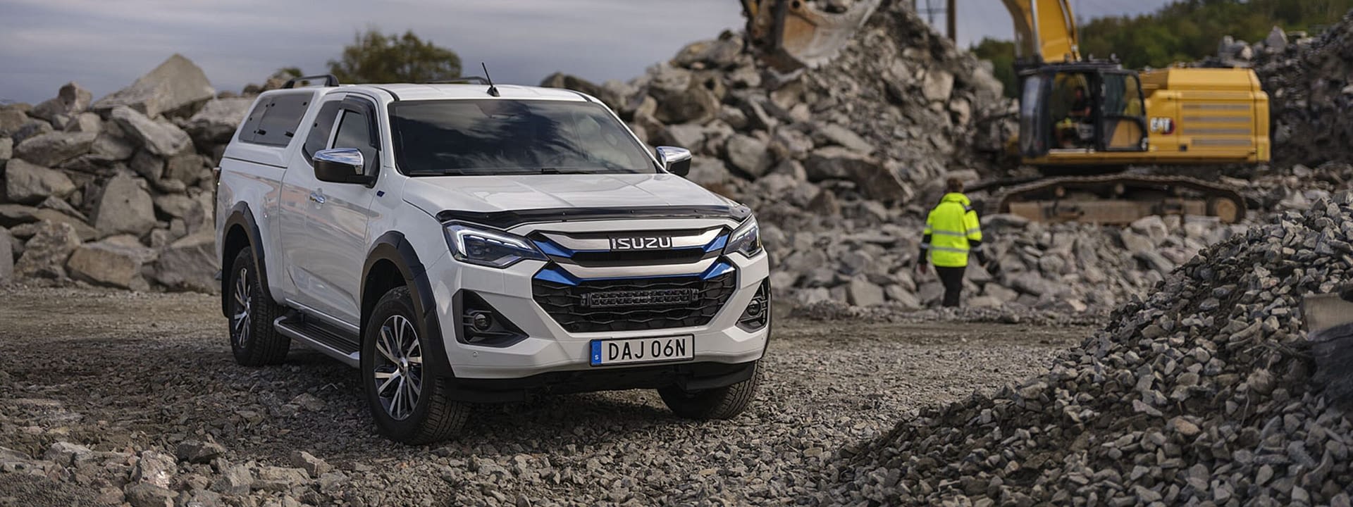 ISUZU D-Max BEV- Landins Bil – Hero – 1