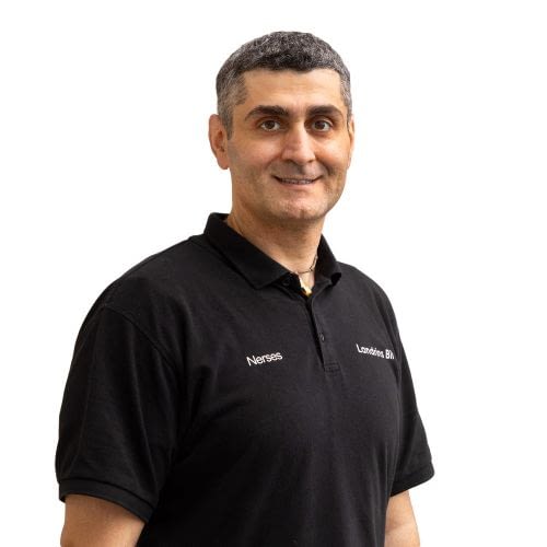 Nerses Mekhjian Landrins Bil Västerås Hässlö