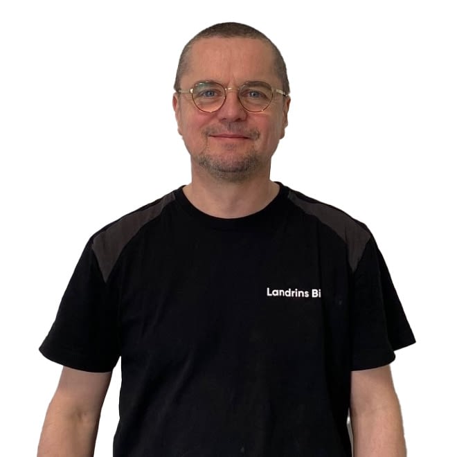 Alexandre Jousse - skadetekniker - landrins bil - sundsvall