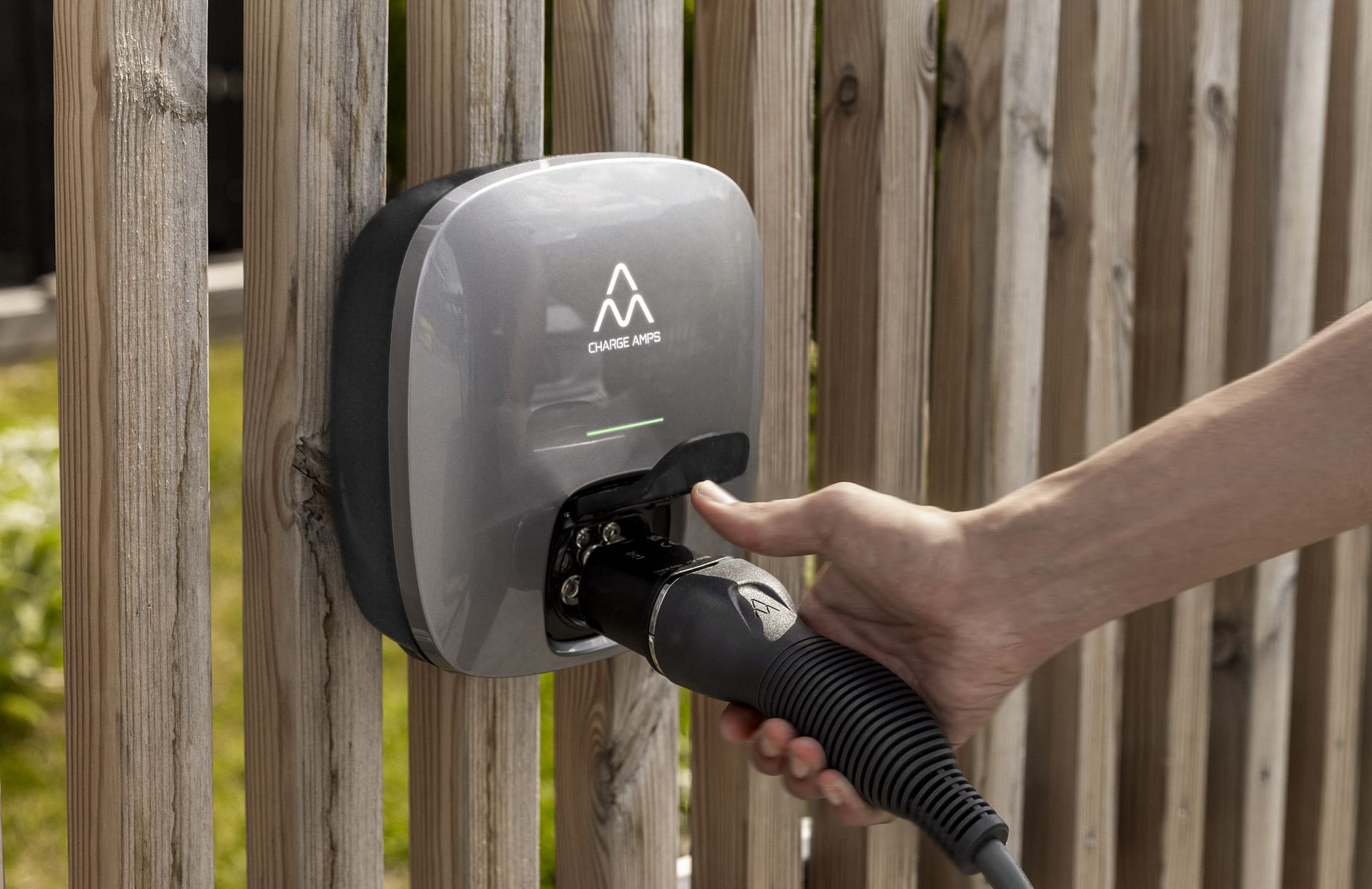 Charge Amps Luna - Laddbox - Landrins Bil – 4