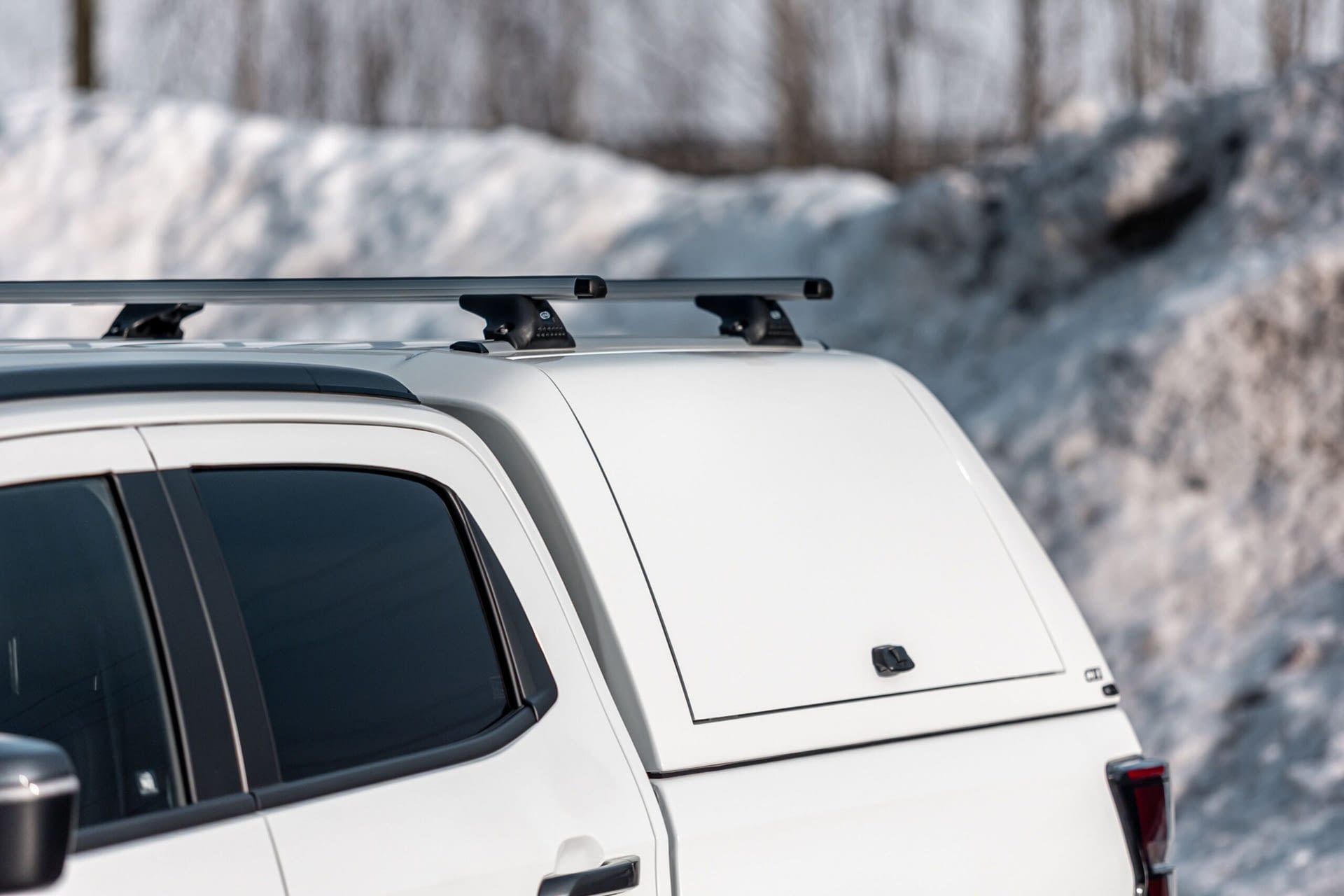 Landrins Bil Edition - Isuzu - Vit – 3